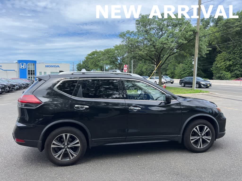 Thumbnail: 2020 Nissan Rogue - 10