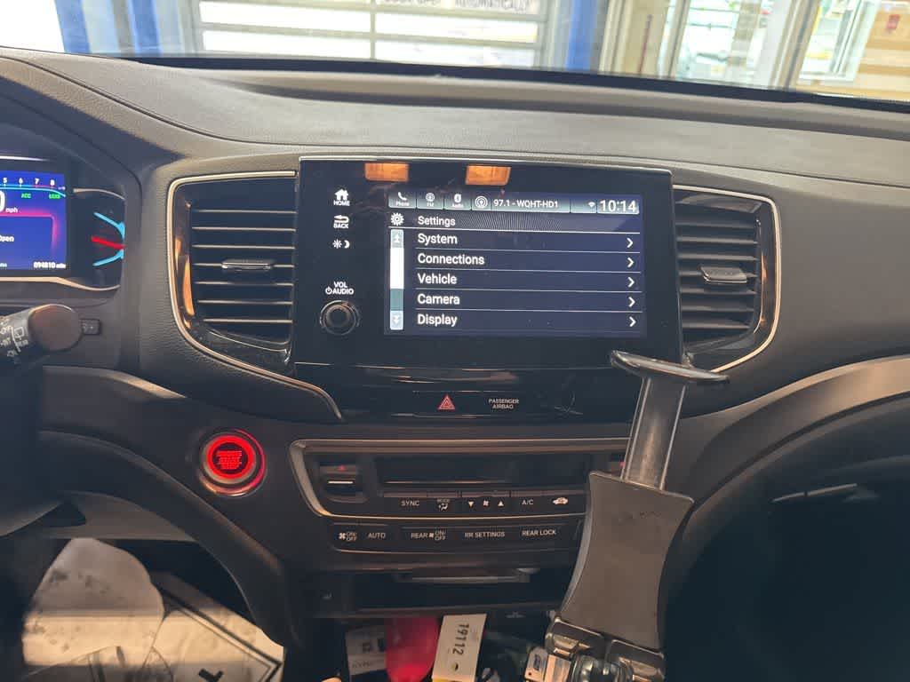 Thumbnail: 2019 Honda Pilot - 15