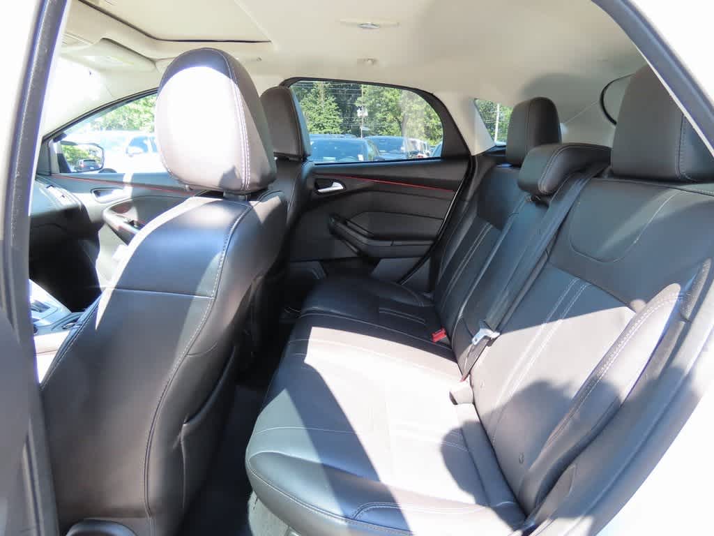 Thumbnail: 2014 Ford Focus - 12