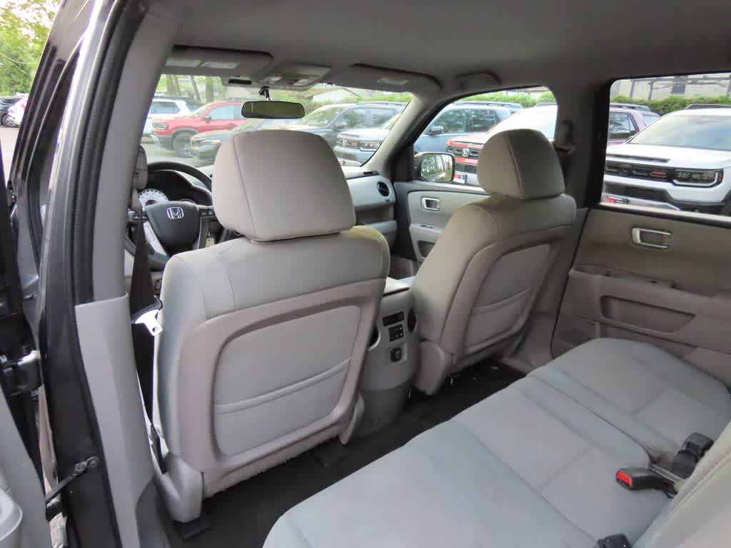 Thumbnail: 2015 Honda Pilot - 17
