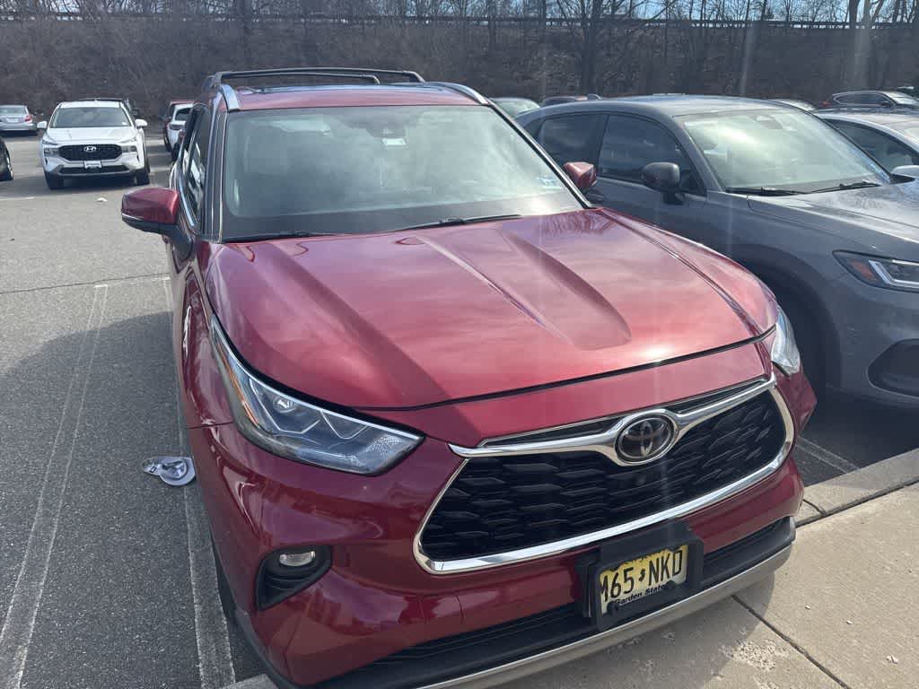 Thumbnail: 2021 Toyota Highlander - 5