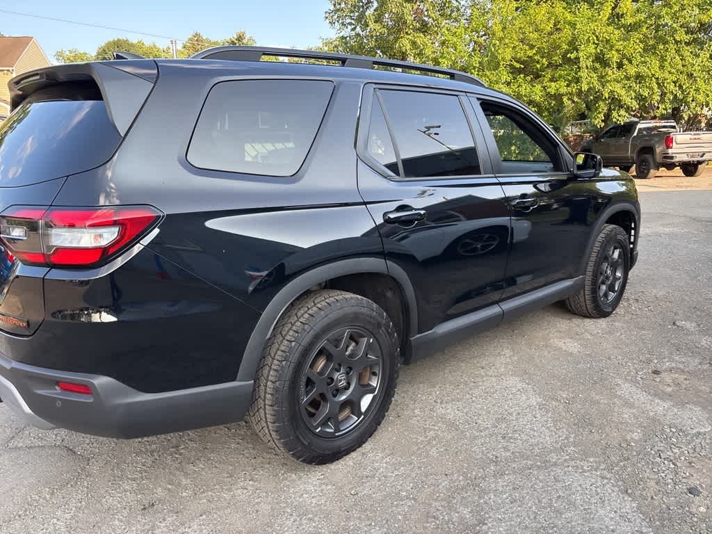 Thumbnail: 2025 Honda Pilot - 16