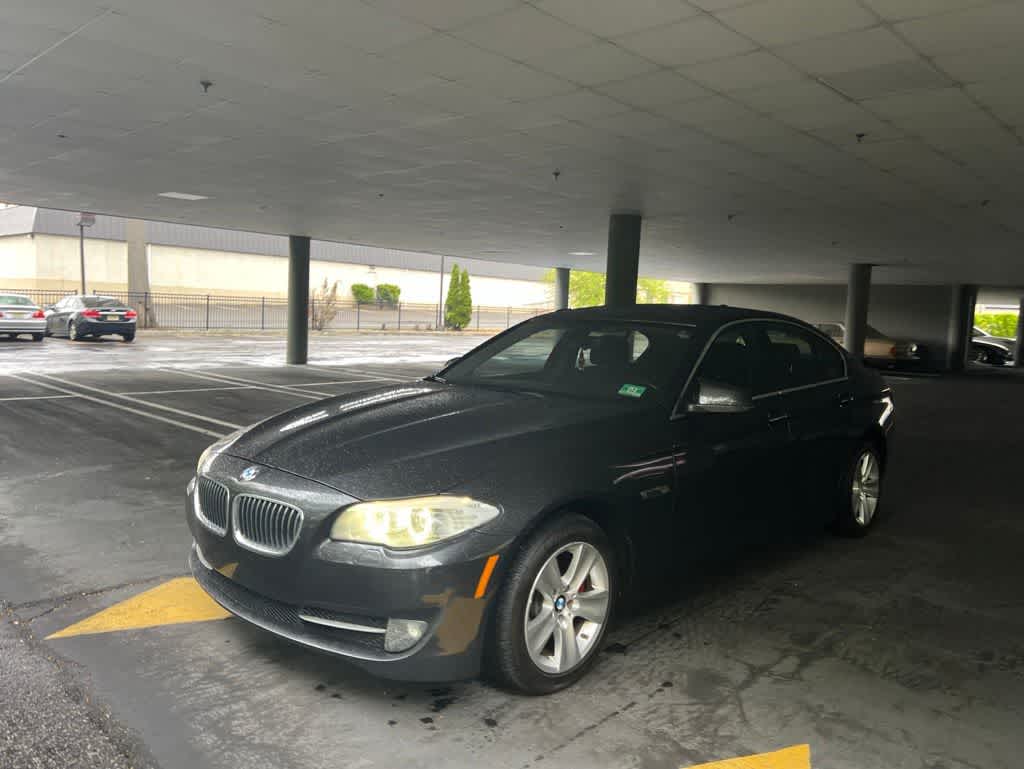 Thumbnail: 2013 BMW 5 Series - 4