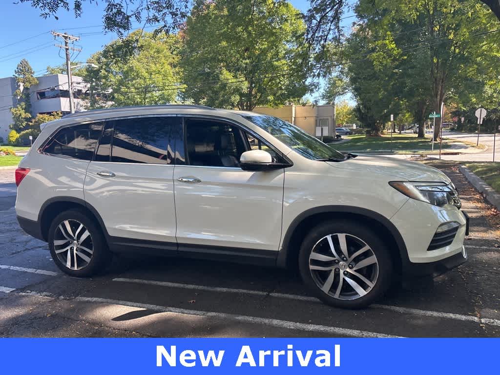 Thumbnail: 2018 Honda Pilot - 1