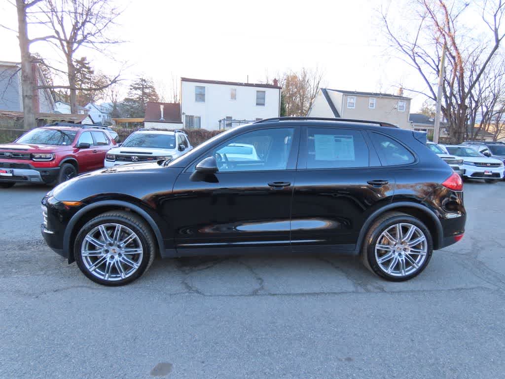 Thumbnail: 2012 Porsche Cayenne - 3