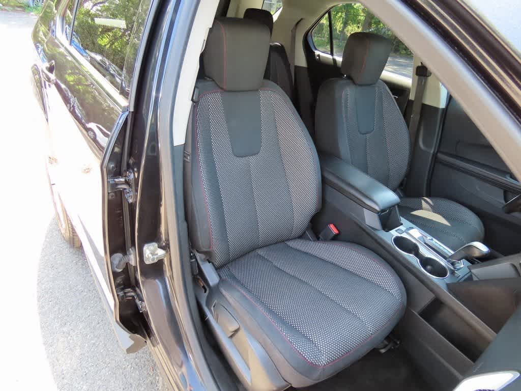 Thumbnail: 2015 Chevrolet Equinox - 17