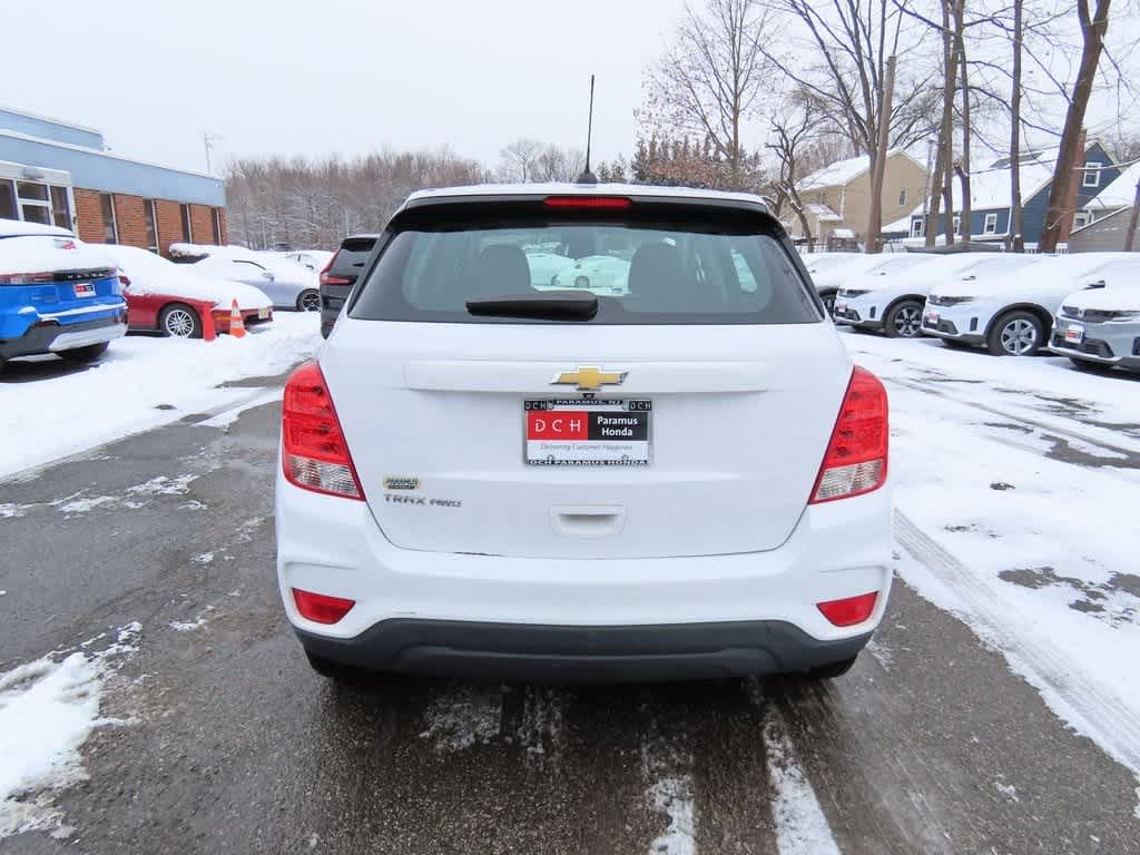 Thumbnail: 2018 Chevrolet Trax - 5