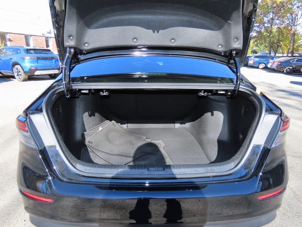 Thumbnail: 2023 Honda Accord - 10