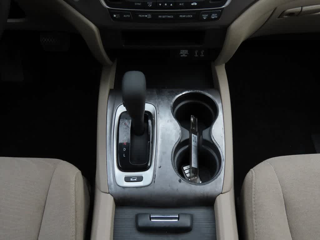 Thumbnail: 2016 Honda Pilot - 23