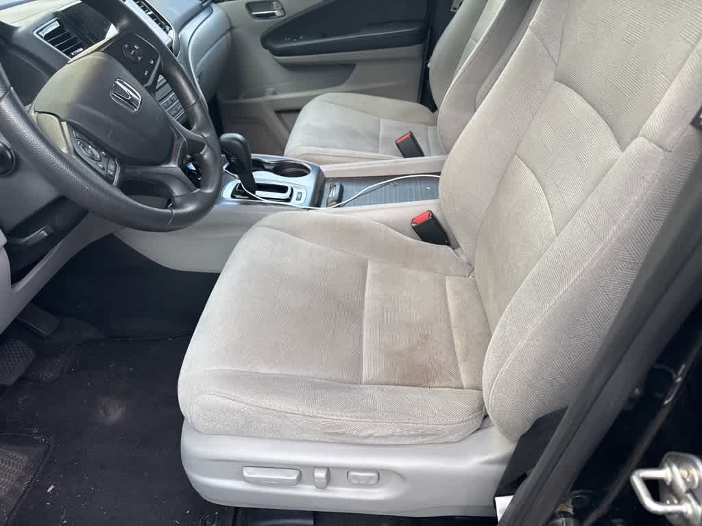 Thumbnail: 2019 Honda Pilot - 11