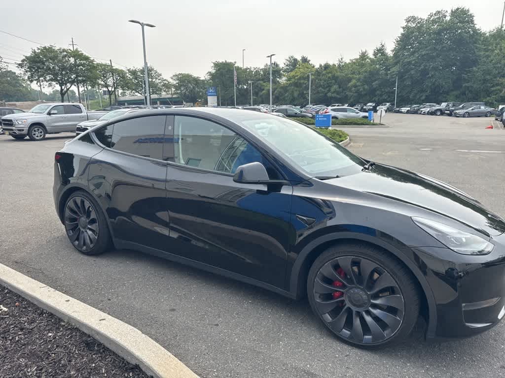 Thumbnail: 2023 Tesla Model Y - 15