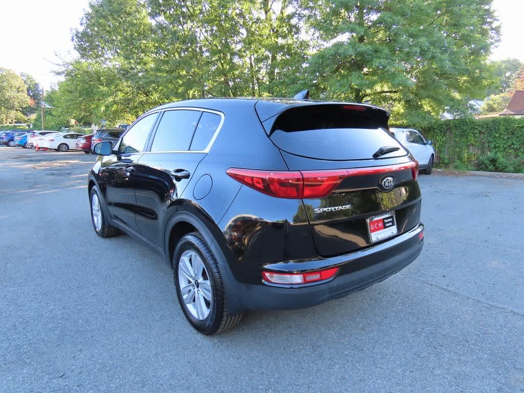 Thumbnail: 2017 Kia Sportage - 4