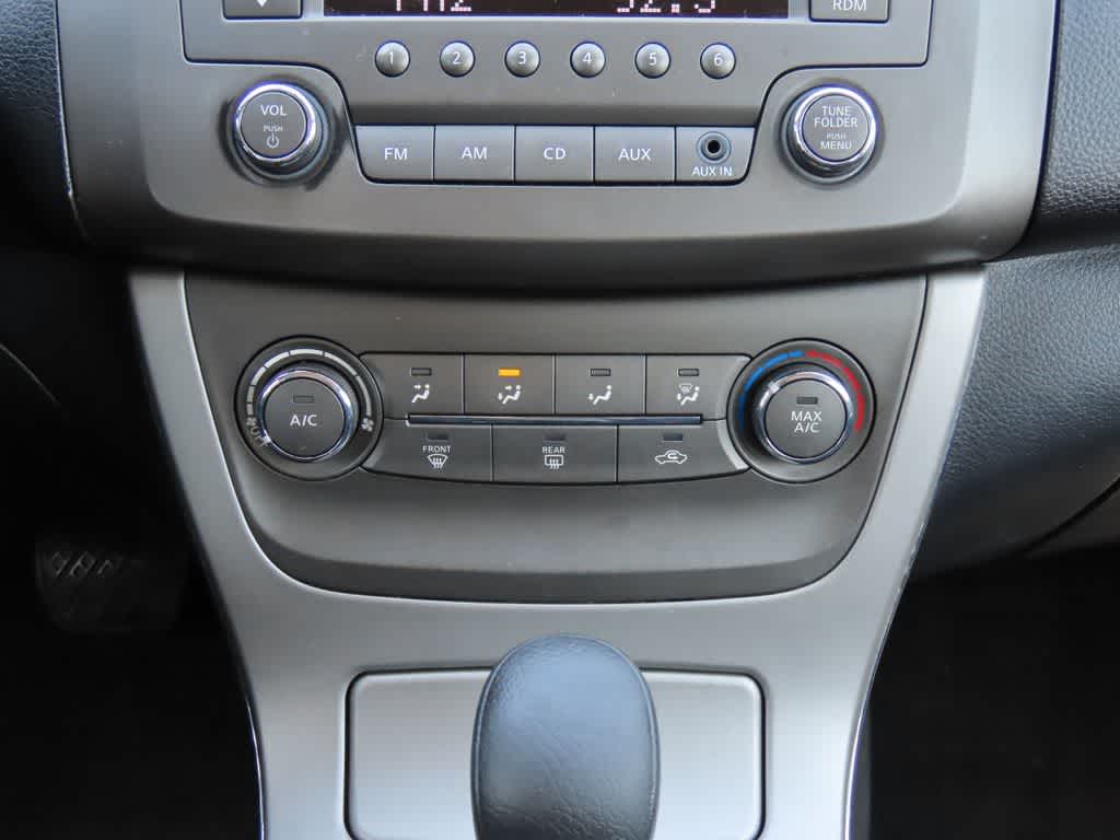 Thumbnail: 2013 Nissan Sentra - 20