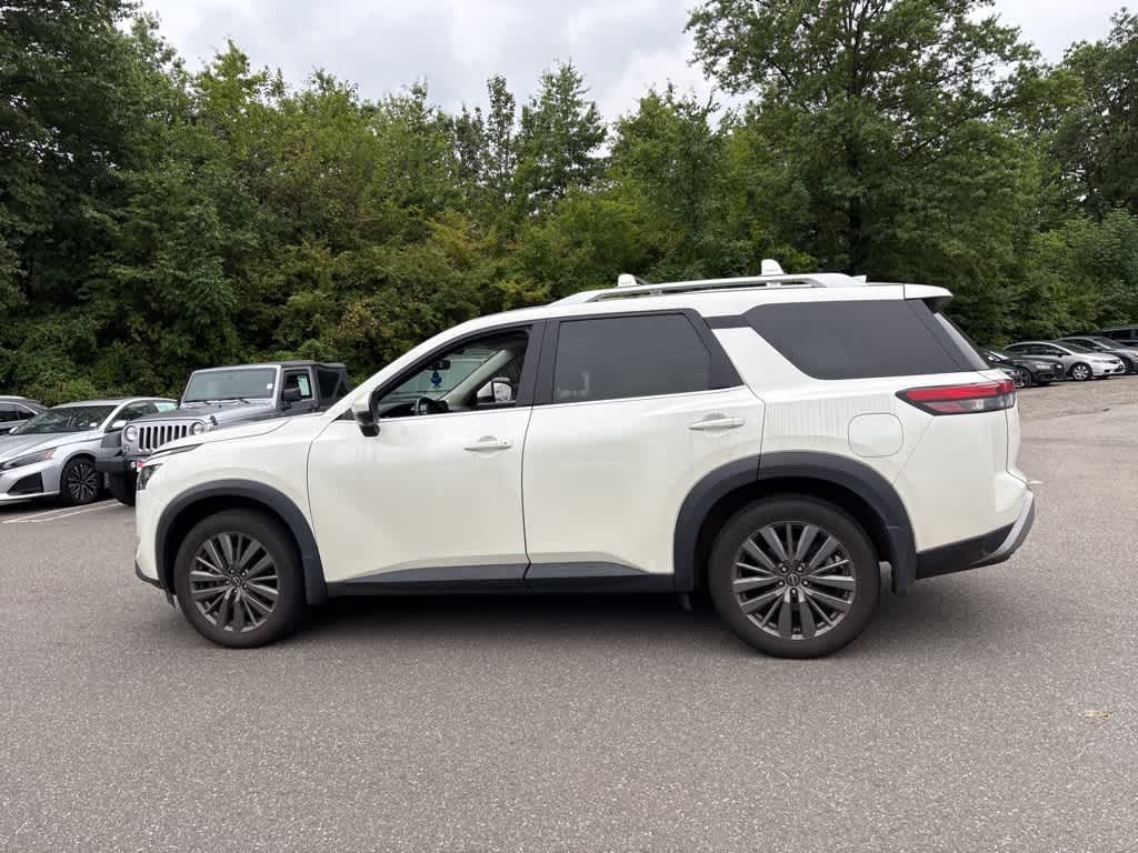 Thumbnail: 2023 Nissan Pathfinder - 22