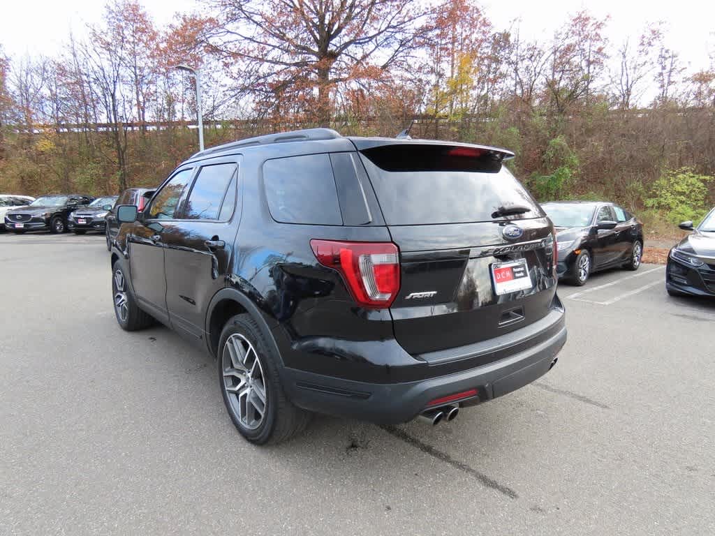2019 Ford Explorer Sport photo 3