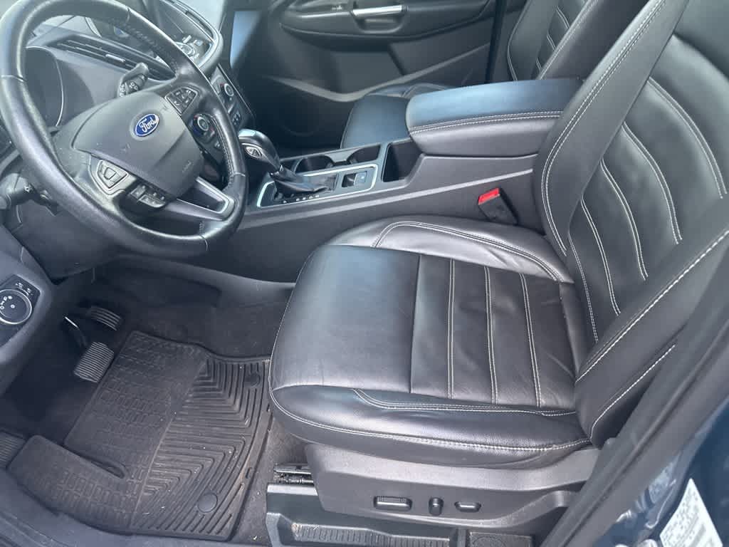 Thumbnail: 2019 Ford Escape - 12