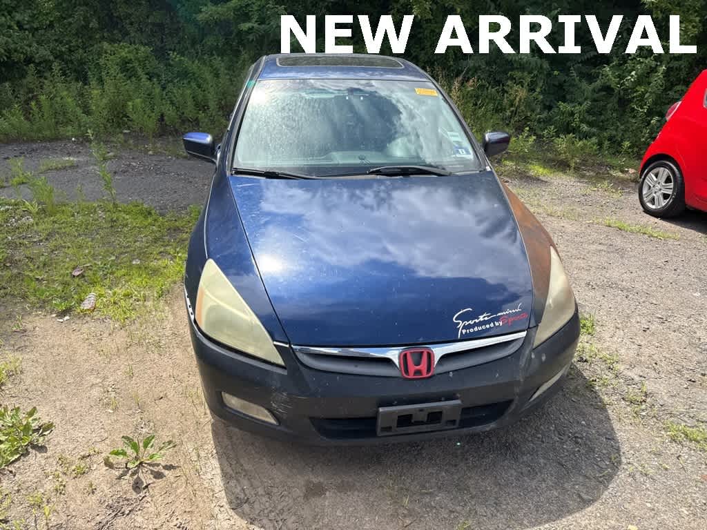 Thumbnail: 2004 Honda Accord - 4