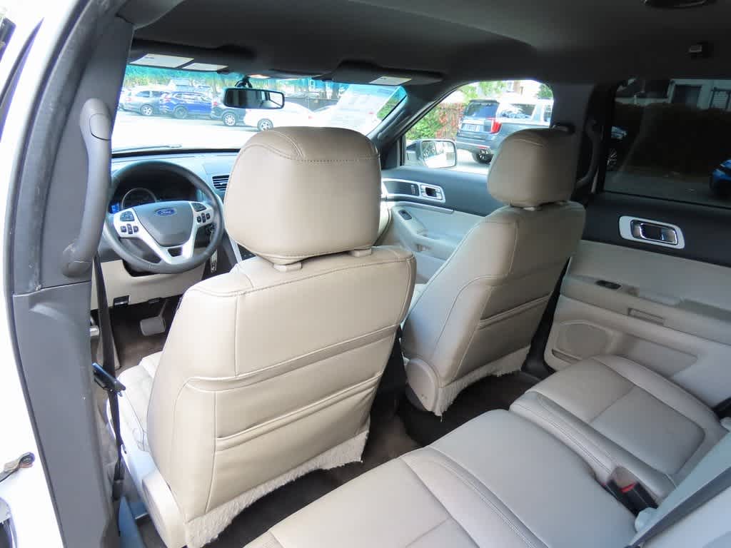 Thumbnail: 2015 Ford Explorer - 16