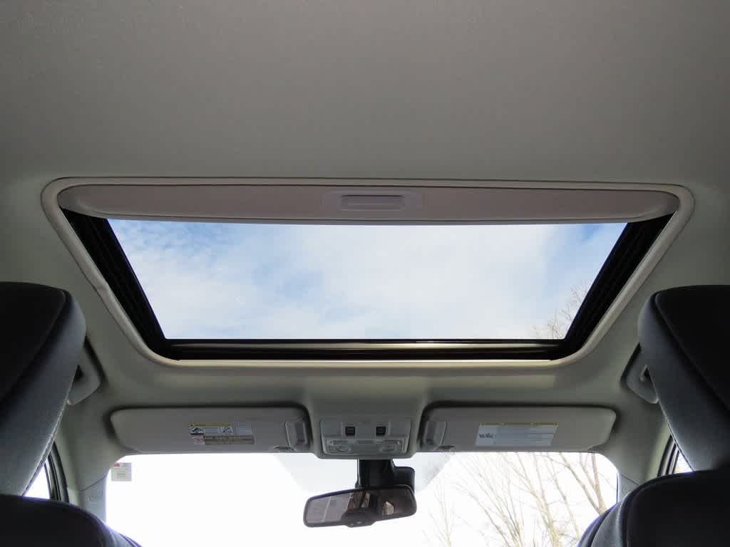 Thumbnail: 2015 Toyota RAV4 - 26