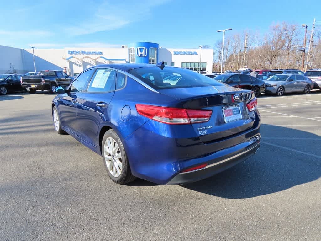 Thumbnail: 2018 Kia Optima - 4