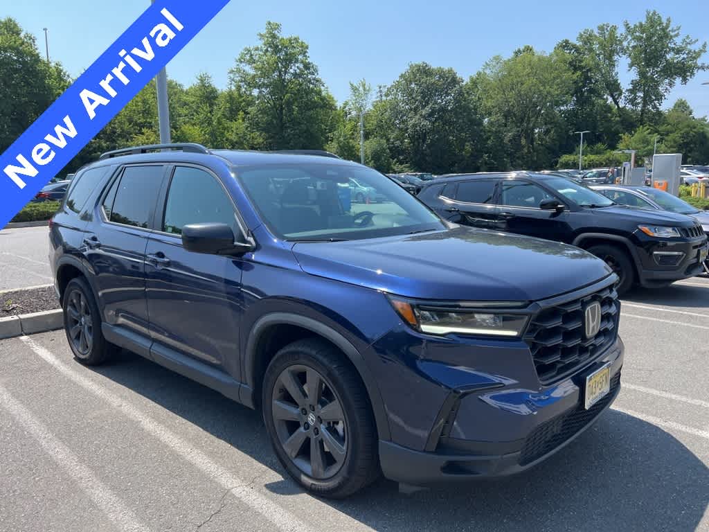 Thumbnail: 2023 Honda Pilot - 1