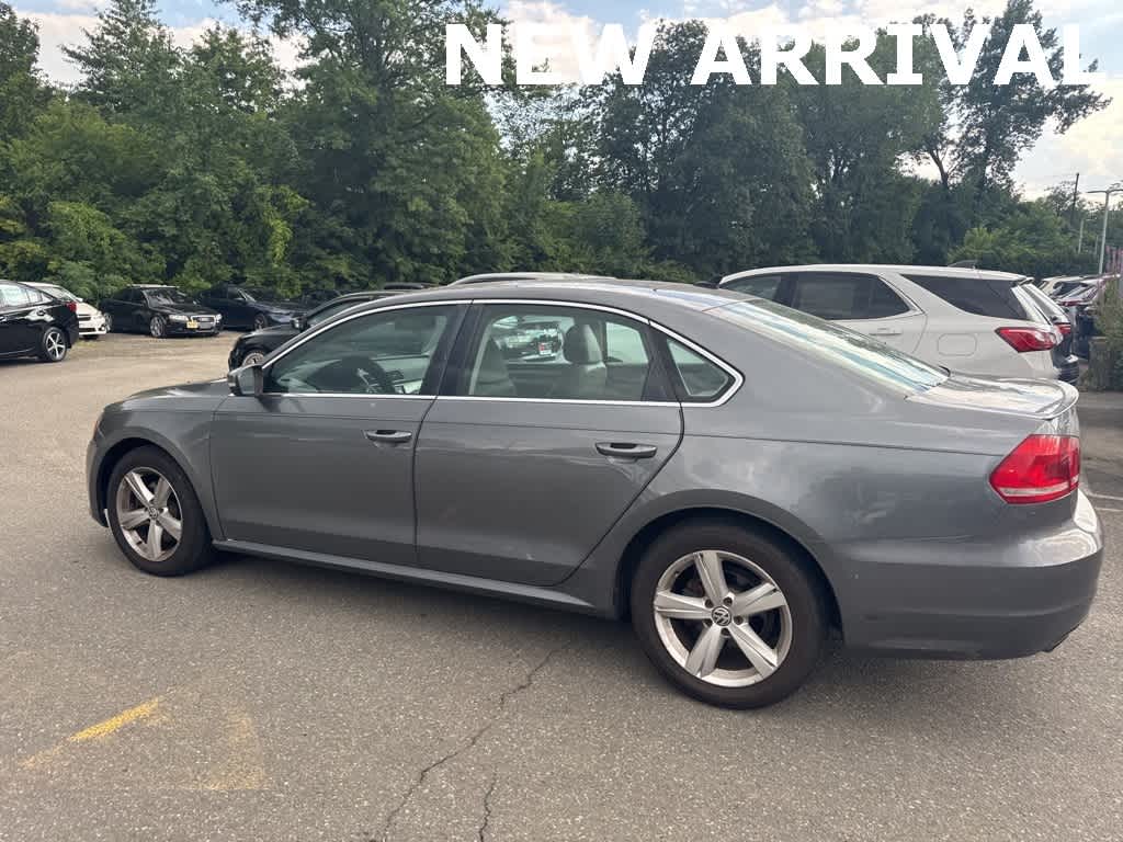 Thumbnail: 2014 Volkswagen Passat - 8
