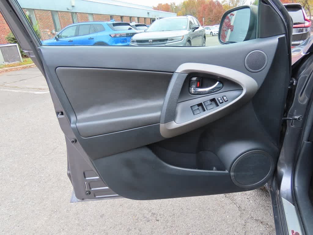 Thumbnail: 2011 Toyota RAV4 - 17