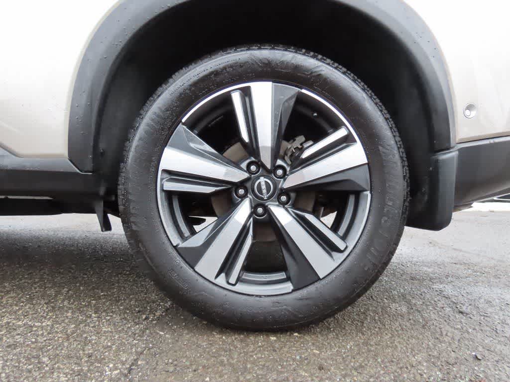 Thumbnail: 2025 Nissan Rogue - 9