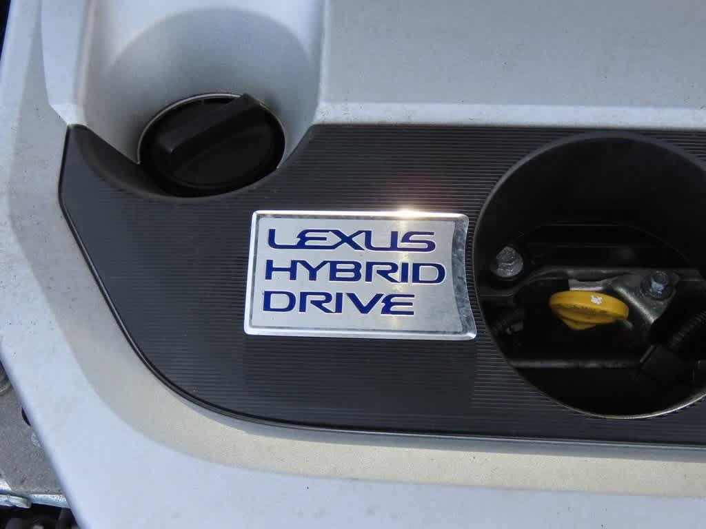 Thumbnail: 2022 Lexus UX - 10