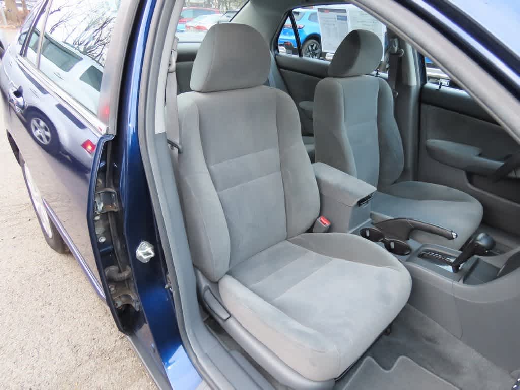 Thumbnail: 2003 Honda Accord - 17