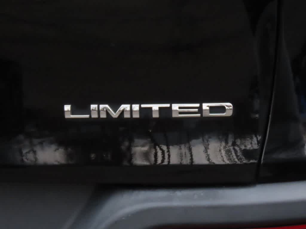 Thumbnail: 2018 Jeep Cherokee - 8