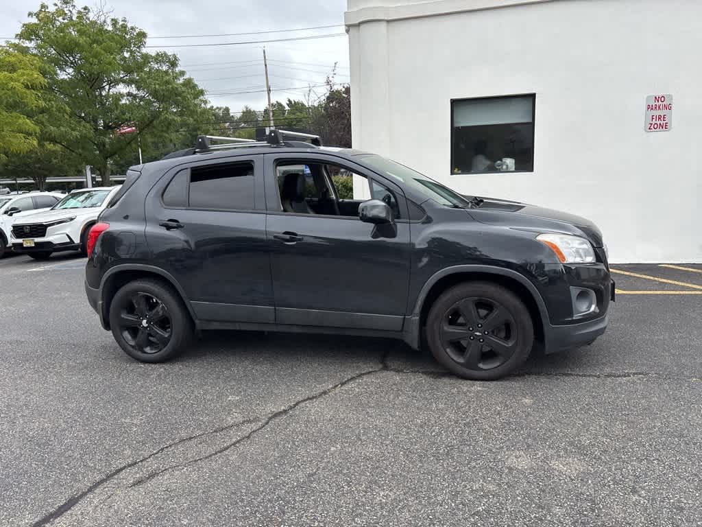 Thumbnail: 2016 Chevrolet Trax - 4