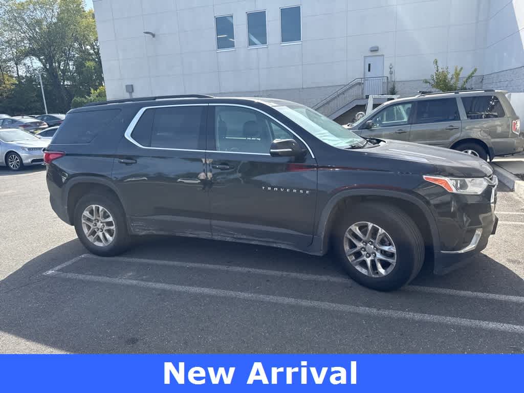 Thumbnail: 2021 Chevrolet Traverse - 1