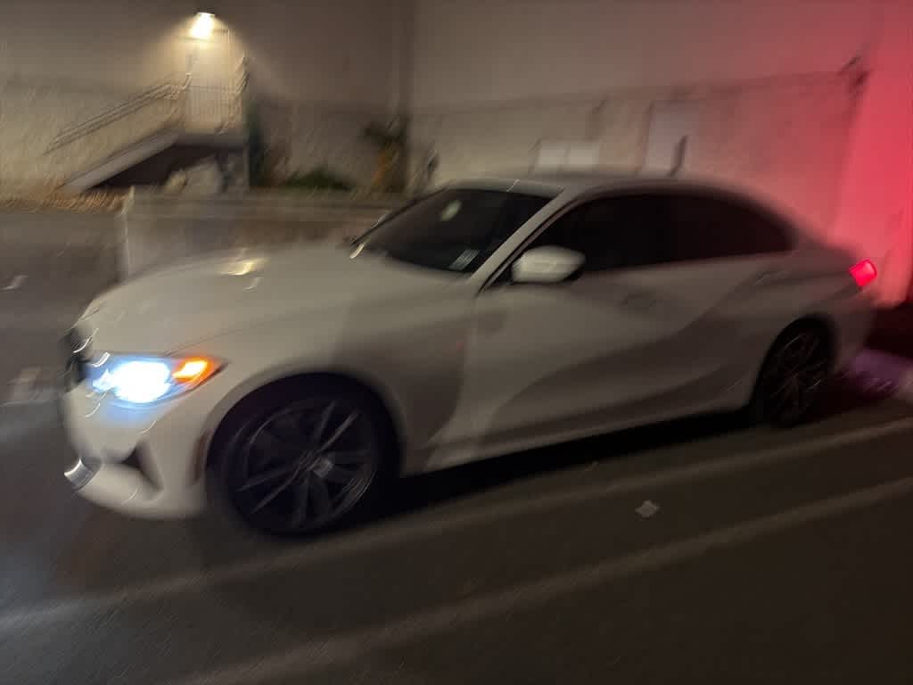 Thumbnail: 2021 BMW 3 Series - 4