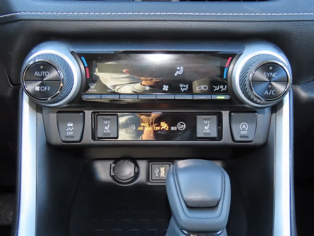 Thumbnail: 2025 Toyota RAV4 - 20