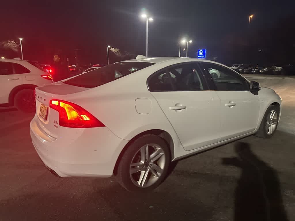 Thumbnail: 2015 Volvo S60 - 8