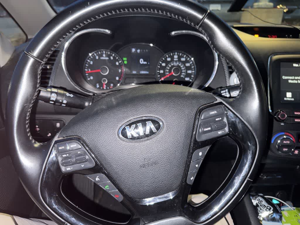 Thumbnail: 2018 Kia Forte - 18