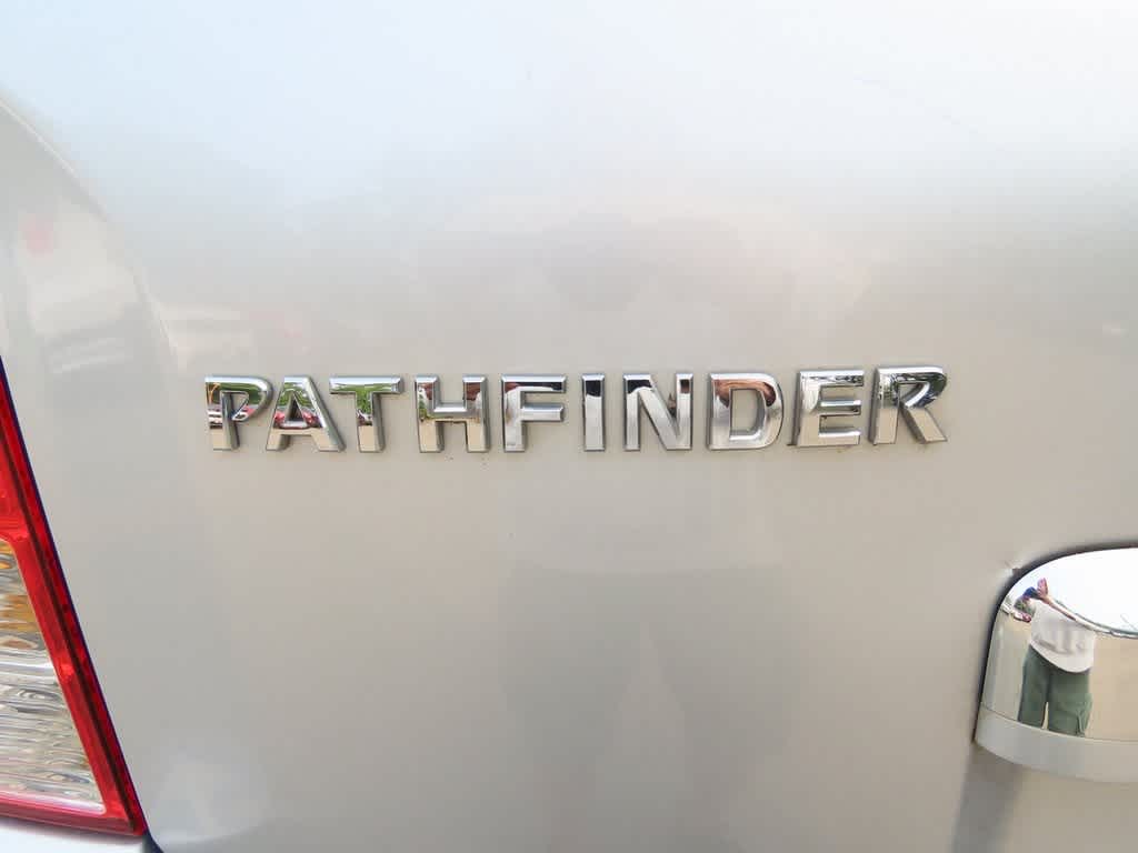 Thumbnail: 2011 Nissan Pathfinder - 7