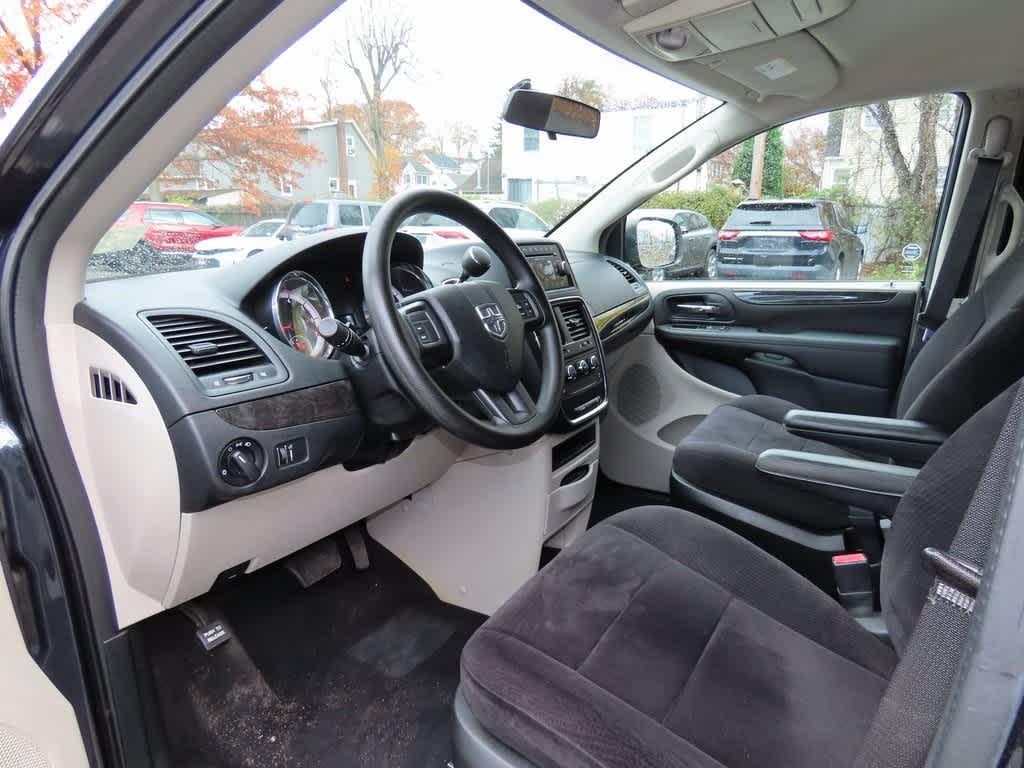 Thumbnail: 2013 Dodge Grand Caravan - 2