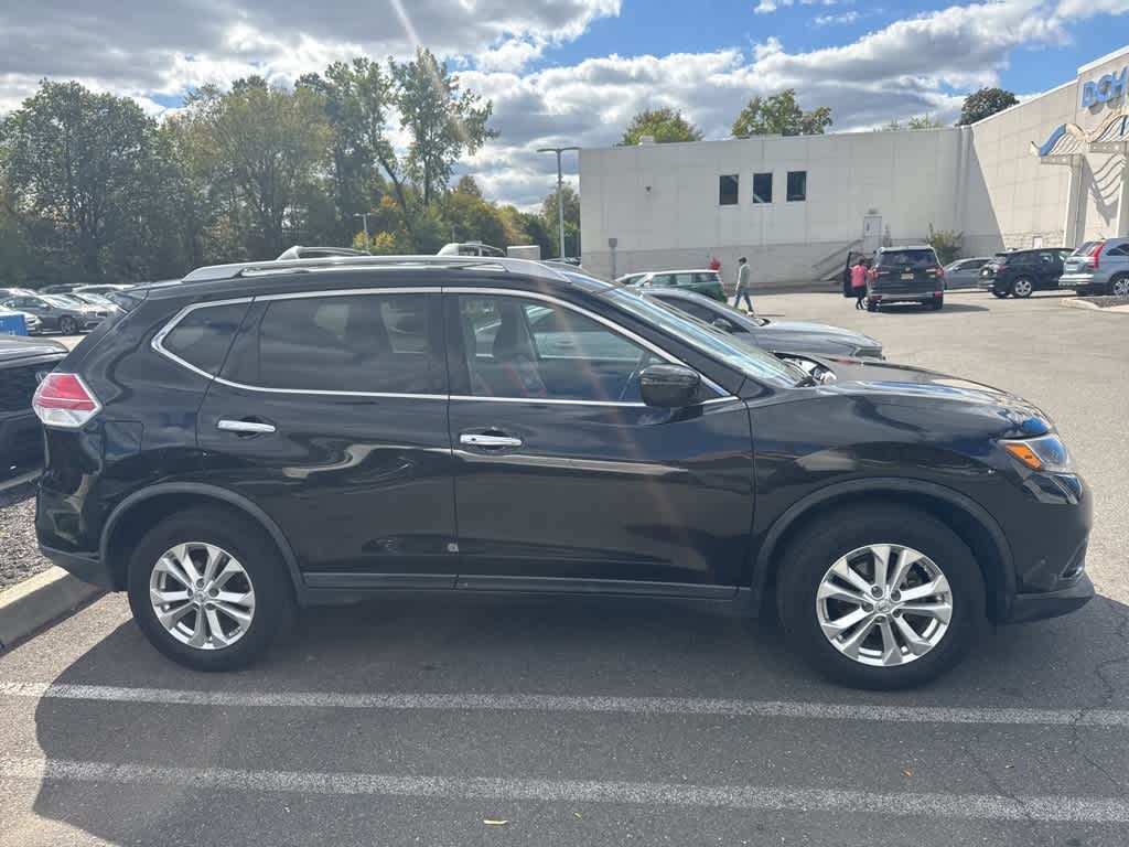 Thumbnail: 2016 Nissan Rogue - 6