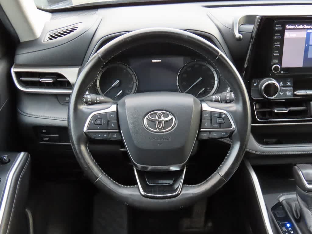 Thumbnail: 2020 Toyota Highlander - 19