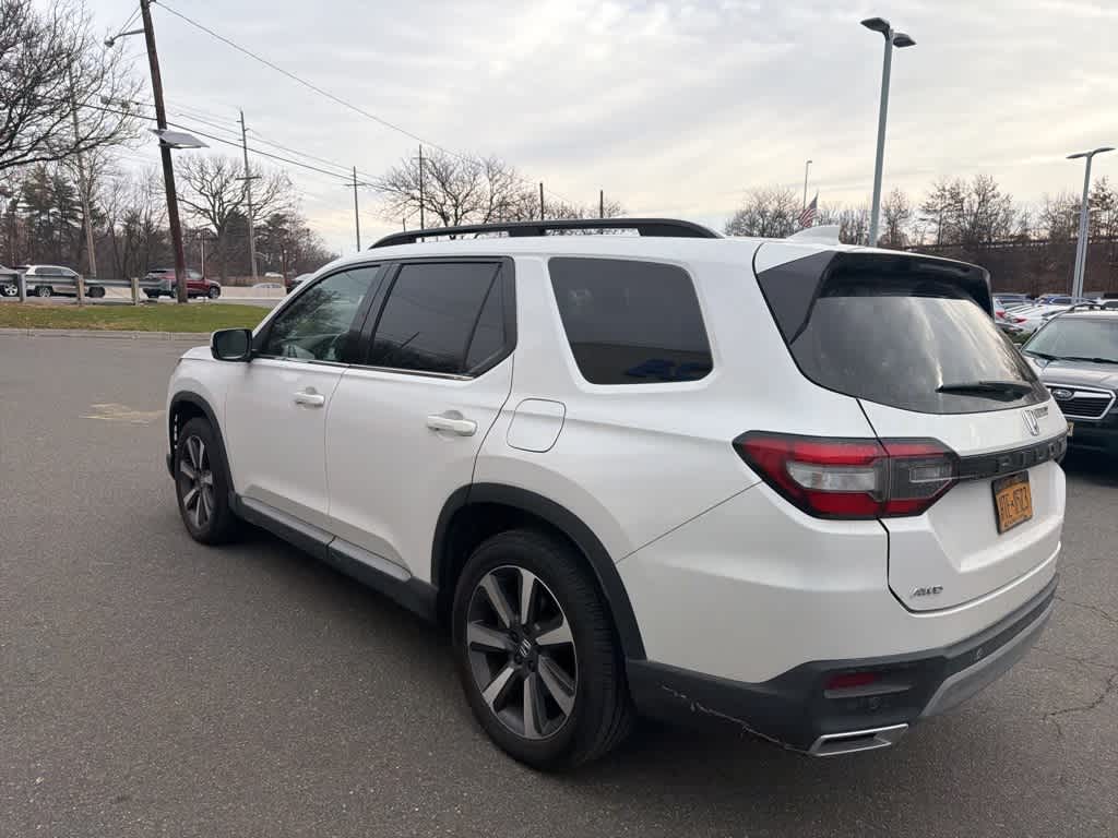 Thumbnail: 2023 Honda Pilot - 9