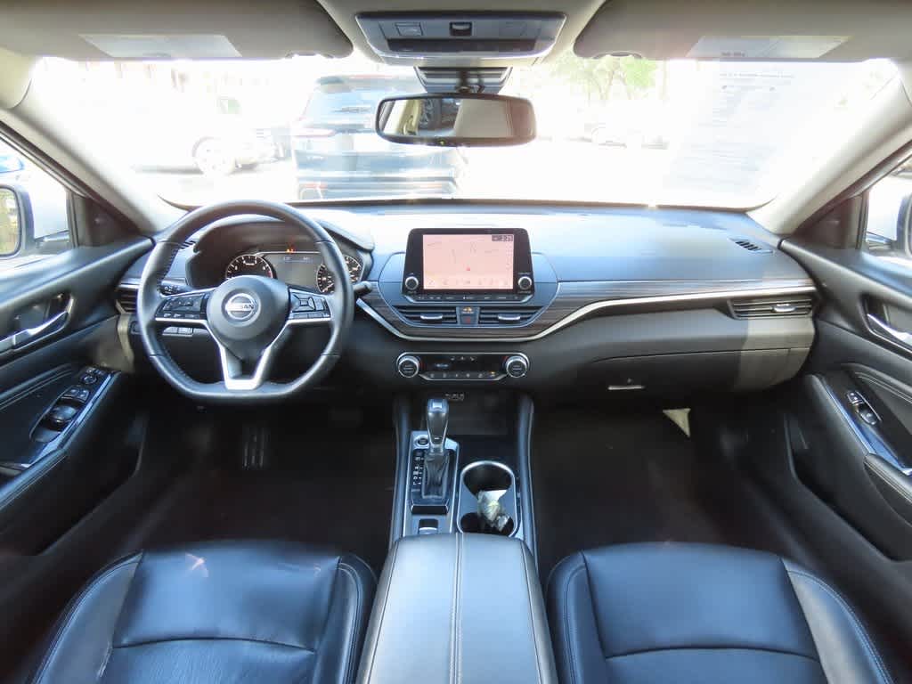 Thumbnail: 2020 Nissan Altima - 18