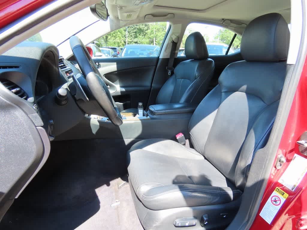 Thumbnail: 2010 Lexus IS - 10