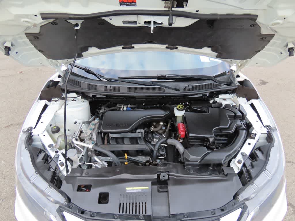 Thumbnail: 2020 Nissan Rogue Sport - 10