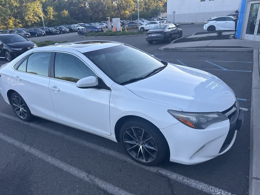 Thumbnail: 2017 Toyota Camry - 4