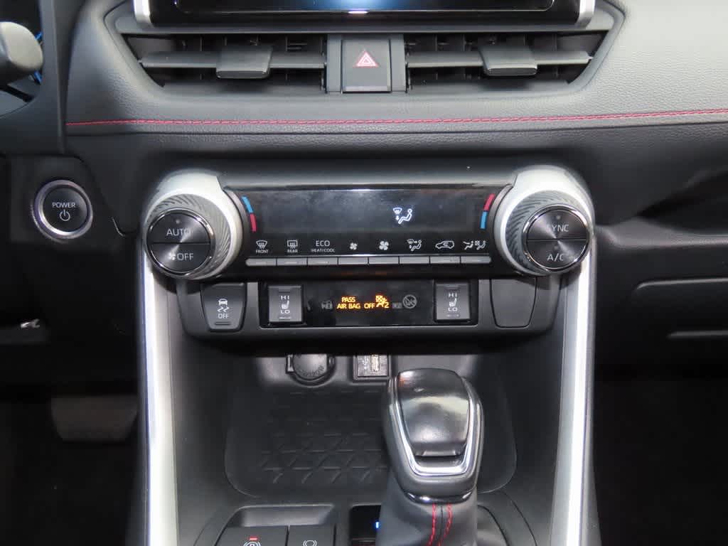 Thumbnail: 2023 Toyota RAV4 - 21