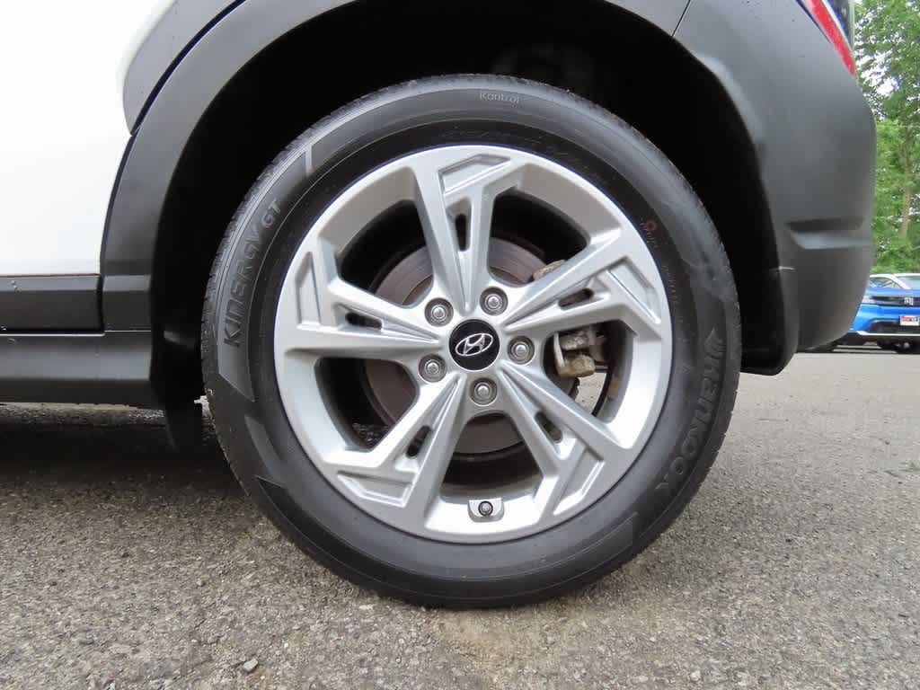 2022 Hyundai Kona SEL 9