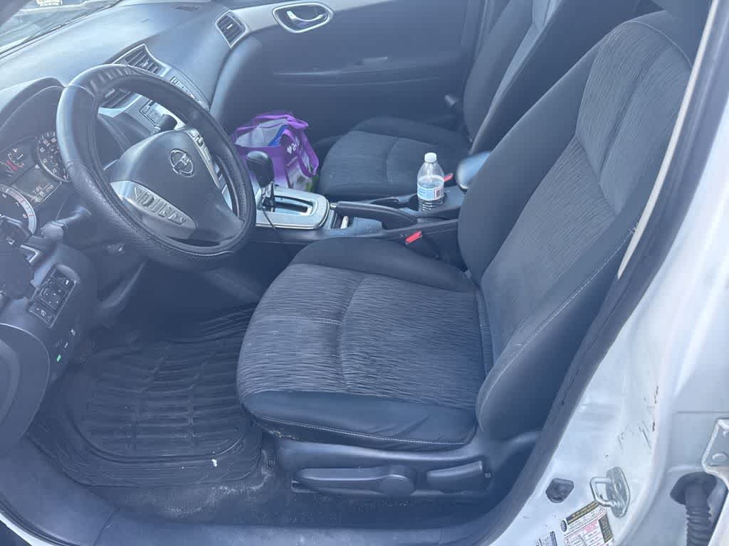 Thumbnail: 2015 Nissan Sentra - 21