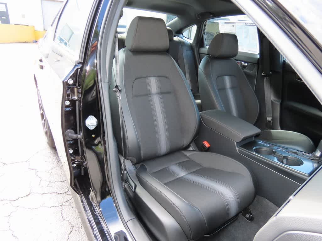 2025 Honda Civic Sport 17